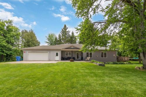 4932 Aurora Rd, Stouffville, ON, L4A3J9 | Card Image