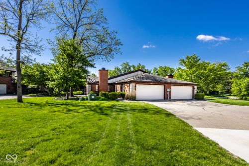9350 Golden Leaf Way, Indianapolis, IN, 46260-5072 | Card Image