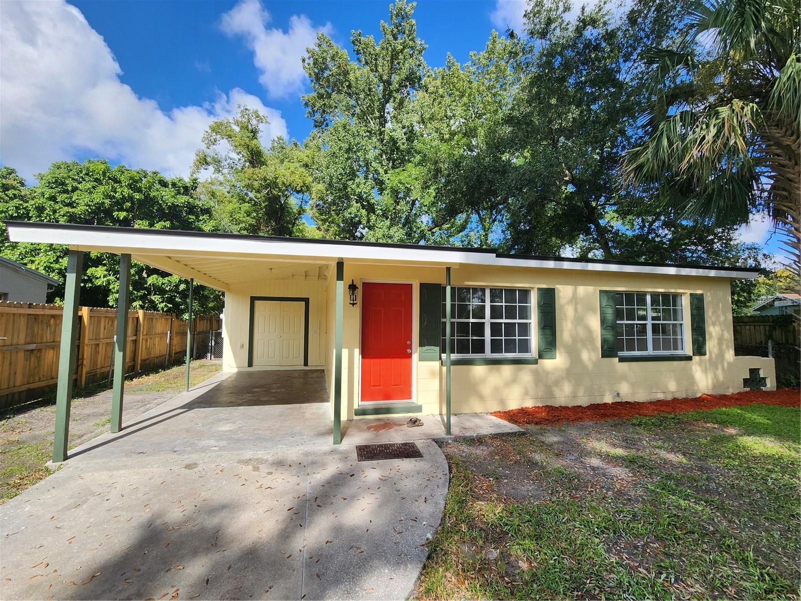 Carlsbad Pl, Orlando, FL 32808