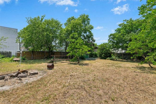 4308 Red River St, House other with 2 bedrooms, 2 bathrooms and 2 parking in Austin TX | Image 21