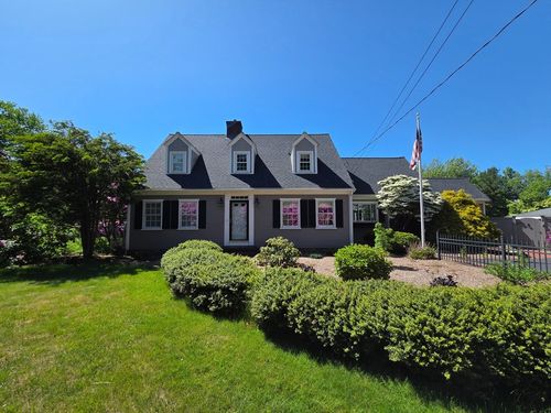 29 Barker St, Pembroke, MA, 02359-2203 | Card Image