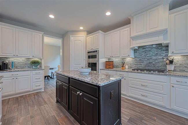 Kitchen island | Image 14