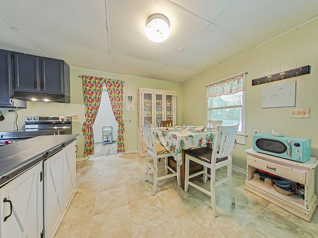 5-web-or-mls-3-Kitchen | Image 8