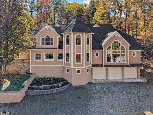 3 Stephens Lake Rd, Wanaque, NJ, 07465-1021 | Card Image