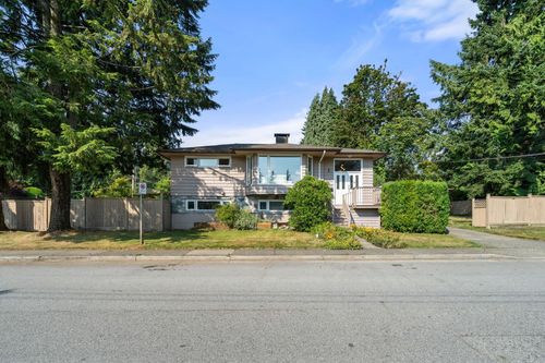 1025 Beaufort Rd, North Vancouver, BC, V7G1R8 | Card Image