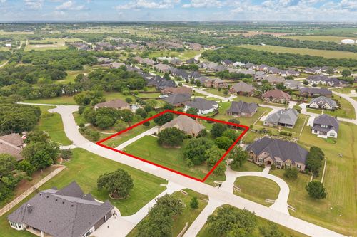608 Elm Hill Blvd, Burleson, TX, 76028-7669 | Card Image