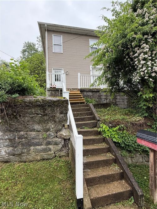 740 Minerva St, East Liverpool, OH, 43920-3354 | Card Image