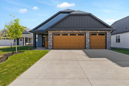 1060 109th Ct Ne, Blaine, MN, 55434-0004 | Card Image