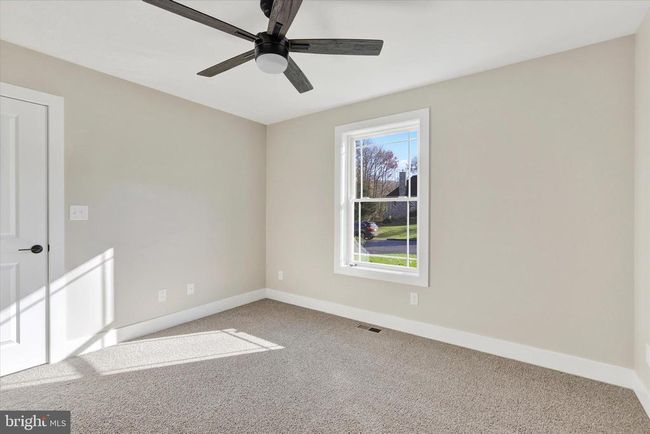 6512 Pullhook Ln, House other with 3 bedrooms, 2 bathrooms and null parking in FAYETTEVILLE PA | Image 5