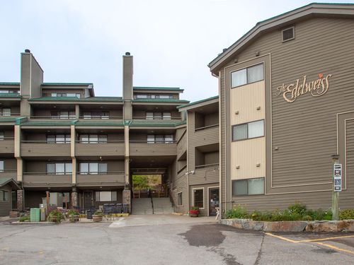 207-3898 Big Mountain Rd, Whitefish, MT, 59937-8624 | Card Image