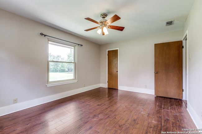 10615 Bar X Trl, House other with 3 bedrooms, 2 bathrooms and null parking in Helotes TX | Image 15