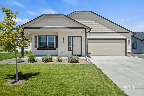 1511 White Fish Lake St, Caldwell, ID, 83607-1017 | Card Image