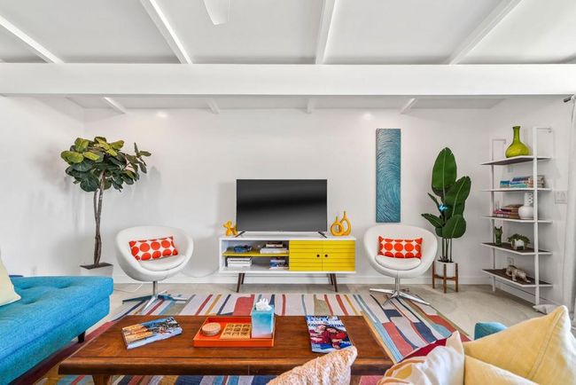 Living Room | Image 5