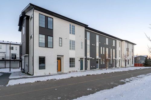 2468 210 Avenue Se, Calgary, AB, T2X4C2 | Card Image