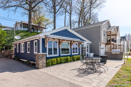 6520 Lakeshore Dr, Saranac, MI, 48881-8792 | Card Image