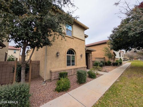 923 S Osborn Ln, Gilbert, AZ, 85296-1464 | Card Image