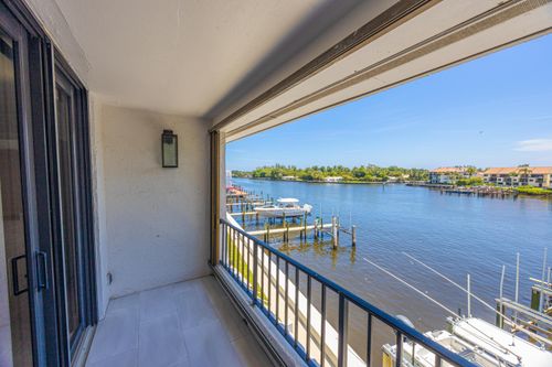 9-801 Palm Trl, Delray Beach, FL, 33483-5857 | Card Image