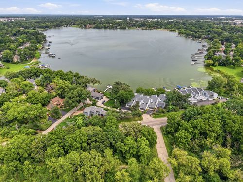 26435 N Ridge Ct, Mundelein, IL, 60060-3409 | Card Image