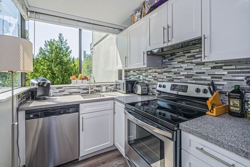 301-9280 Salish Crt, Burnaby, BC, V3J7J8 | Card Image