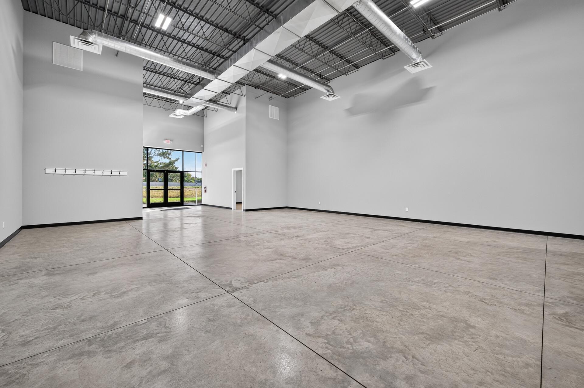 Commercial Lease in Elk River 4