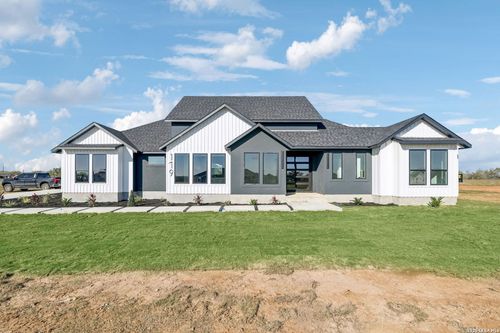 179 Hidden Ranch Ct, Floresville, TX, 78114-0059 | Card Image