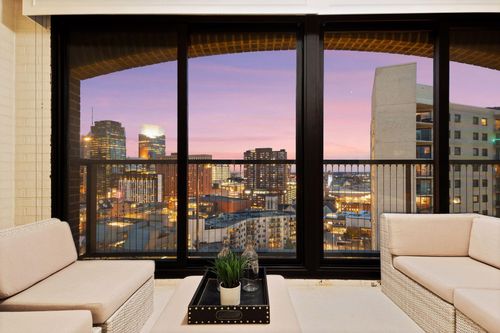 apt-1608-1201 Yale Pl, Minneapolis, MN, 55403-1960 | Card Image