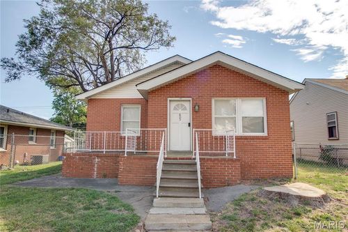 805 State St, Wood River, IL, 62095-1147 | Card Image