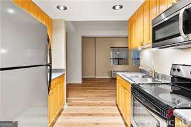APT-506 - 131 E Broad St, Condo with 1 bedrooms, 1 bathrooms and null parking in Athens GA | Image 11