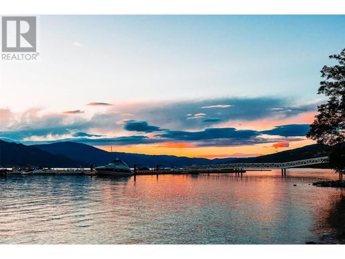 3165 Hilltown Dr, Kelowna, BC, V1V0C6 | Card Image
