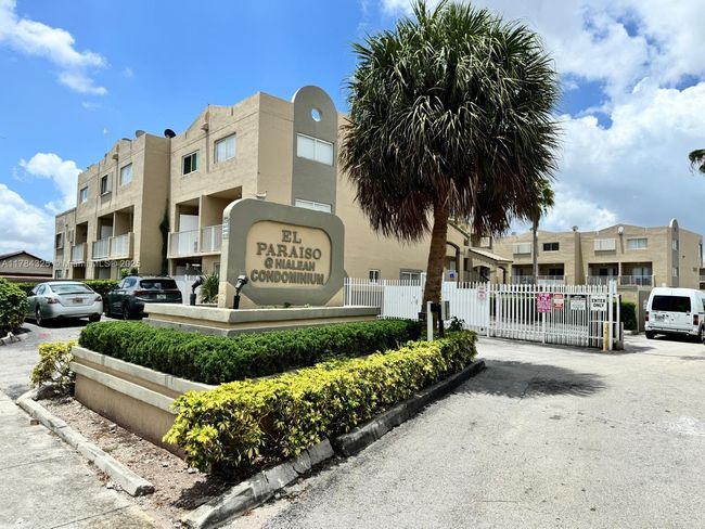 APT-201 - 2620 W 76 Th St, Condo with 2 bedrooms, 2 bathrooms and null parking in Hialeah FL | Image 29