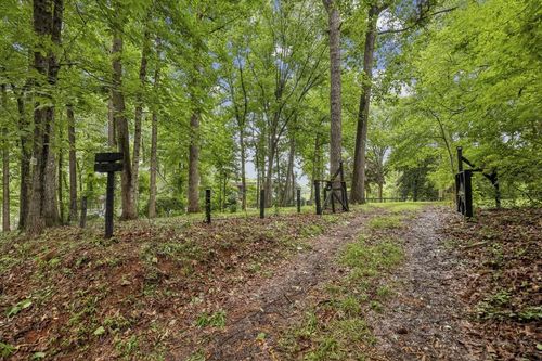 106 Beech St, Roswell, GA, 30075-1704 | Card Image