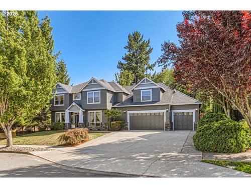 13109 Se Snowfire Dr, Happy Valley, OR, 97086-8023 | Card Image