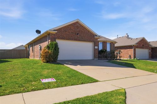 2016 Priscella Dr, Fort Worth, TX, 76131-1283 | Card Image