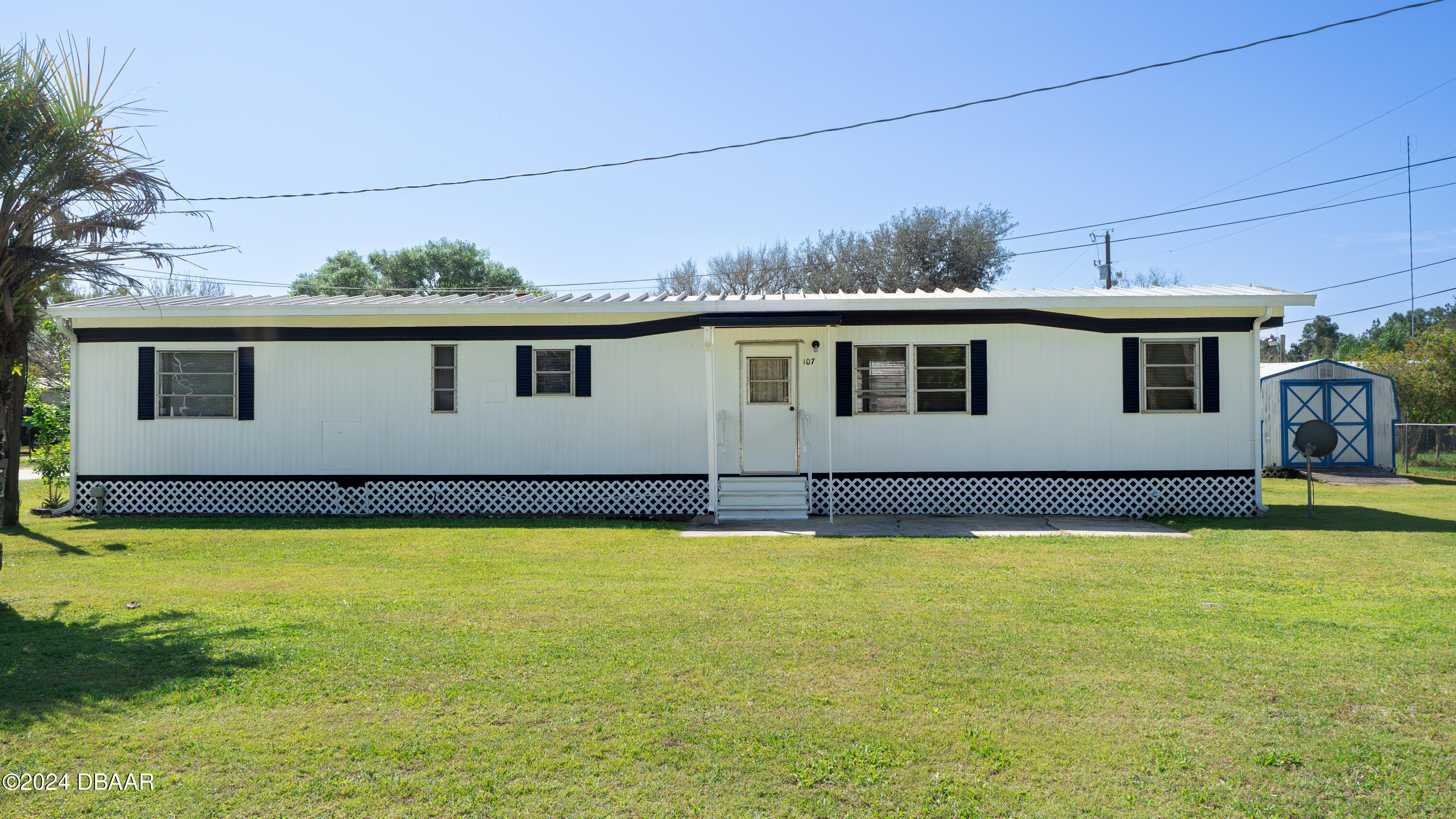 Douglas St, Crescent City, FL 32112