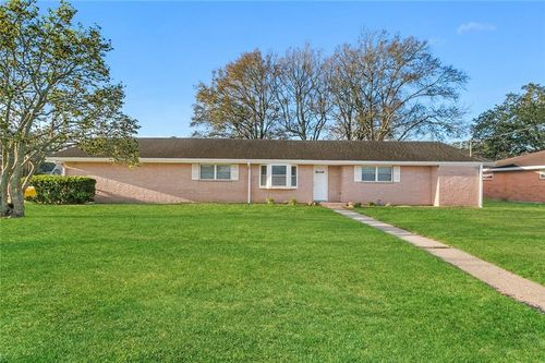 115 Live Oak Drive, Belle Chasse, LA, 70037 | Card Image