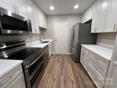 unit-t-4739 Hedgemore Dr, Charlotte, NC, 28209-3389 | Card Image