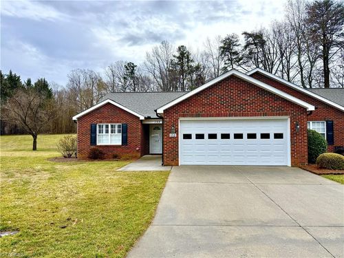 152 Wyndham Ct, High Point, NC, 27265-1017 | Card Image
