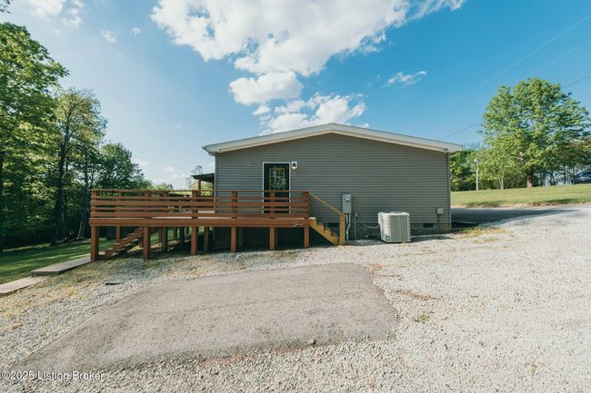 110 Barr Simmons Ln, House other with 3 bedrooms, 2 bathrooms and null parking in Mc Daniels KY | Image 63
