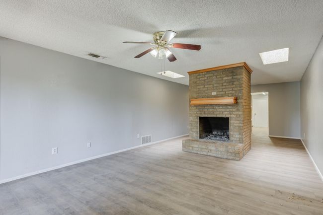 1311 80 Th St, Home with 6 bedrooms, 4 bathrooms and null parking in Lubbock TX | Image 16