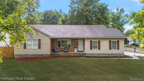 1525 Miller Rd, Lake Orion, MI, 48362-3756 | Card Image