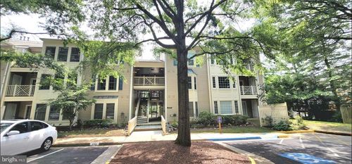 apt-405-12253 Fairfield House Dr, FAIRFAX, VA, 22033-3972 | Card Image