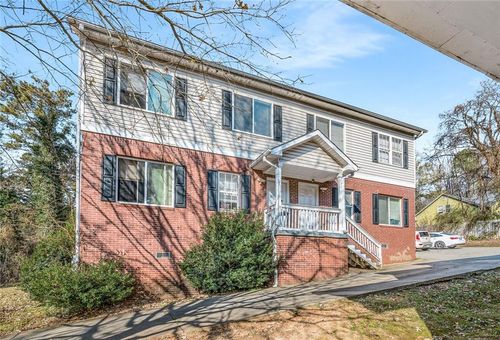 2045 Lois Pl Nw, Atlanta, GA, 30318-3925 | Card Image
