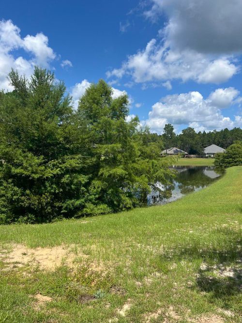 129 Amadeus Ave, Freeport, FL, 32439-6566 | Card Image