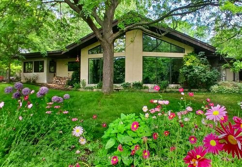 295 Brant Rd, Saint George, ON, N0E1N0 | Card Image