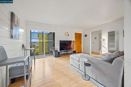 apt-4-2327 10th St, Berkeley, CA, 94710-2356 | Card Image