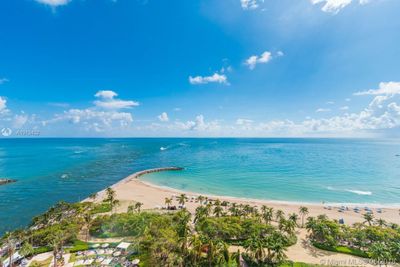 1202 - 10295 Collins Av, Condo with 2 bedrooms, 2 bathrooms and null parking in Bal Harbour FL | Image 3