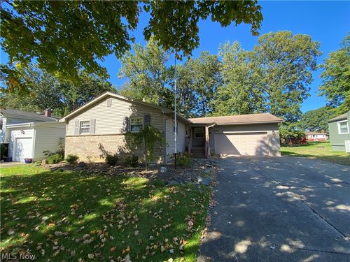 1750 Basil Ave, Youngstown, OH, 44514-1312 | Card Image