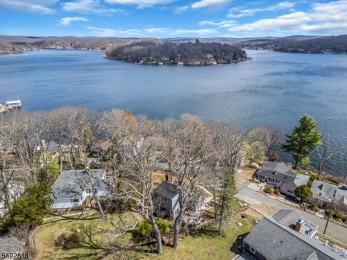 14 Bass Rock Rd, Hopatcong, NJ, 07843-1901 | Card Image