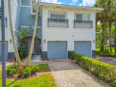 3604 - 3604 Nw 14th Ct, Townhouse with 2 bedrooms, 2 bathrooms and null parking in Lauderhill FL | Image 2