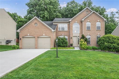 3024 West Creek Drive, Medina, OH, 44256 | Card Image